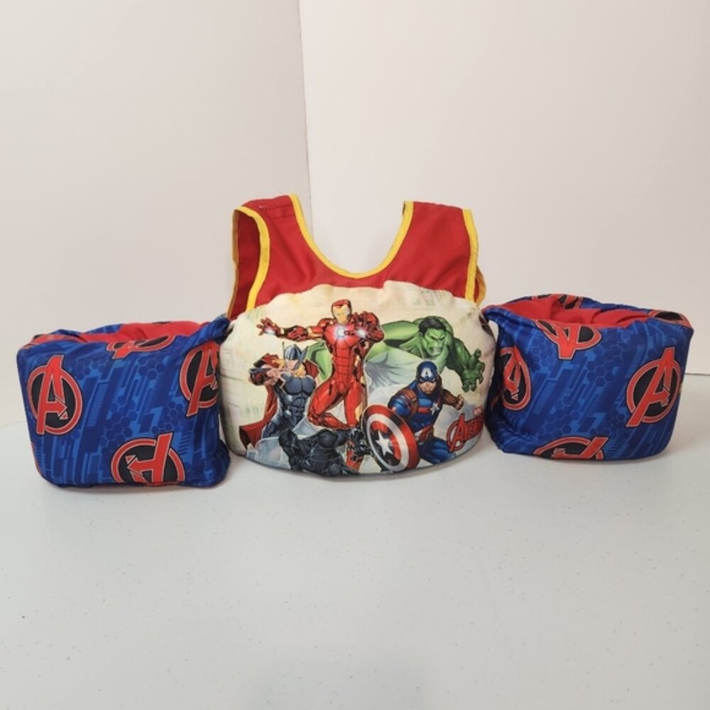Body Glove Paddle Pals Avengers Personal Floatation Device Life Jacket 33-55 lbs